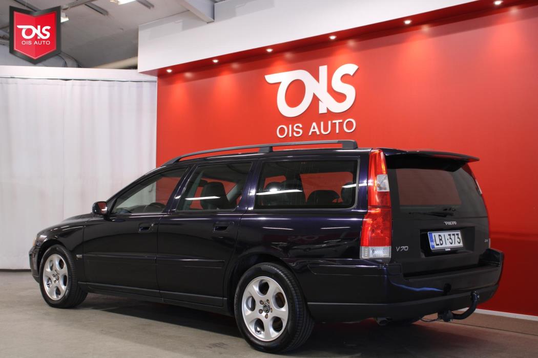 VOLVO V70 2004