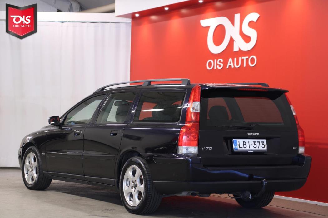 VOLVO V70 2004