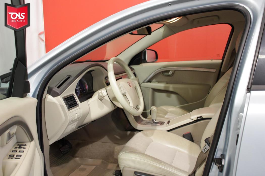 VOLVO V70 2008