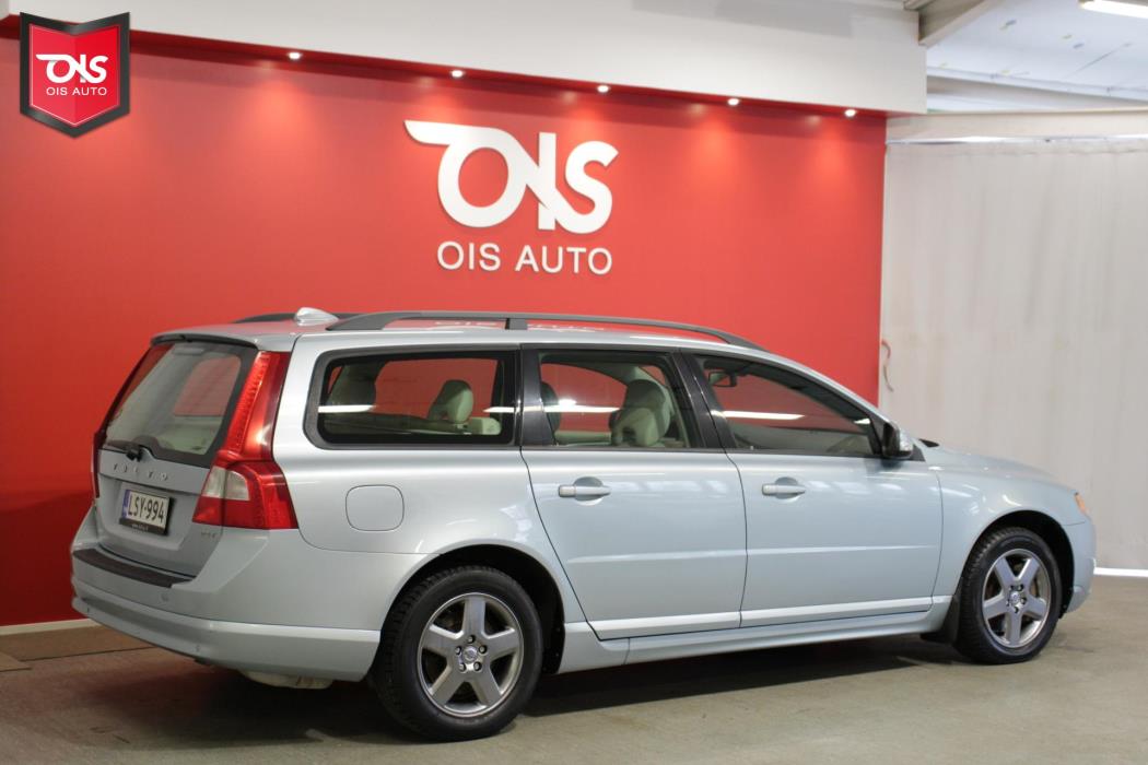 VOLVO V70 2008