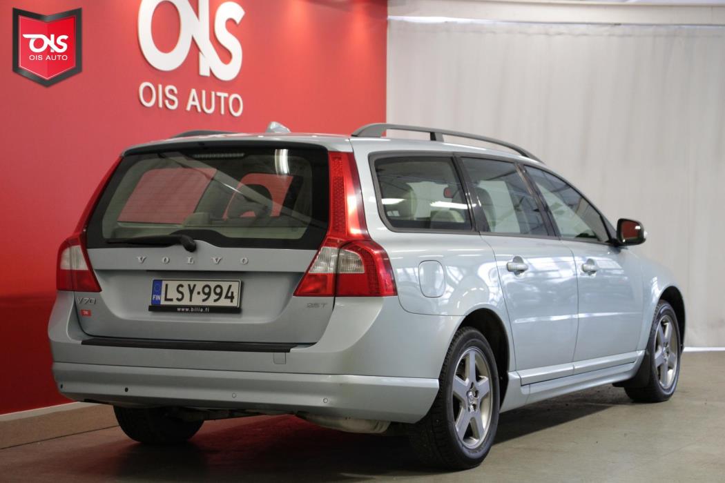 VOLVO V70 2008