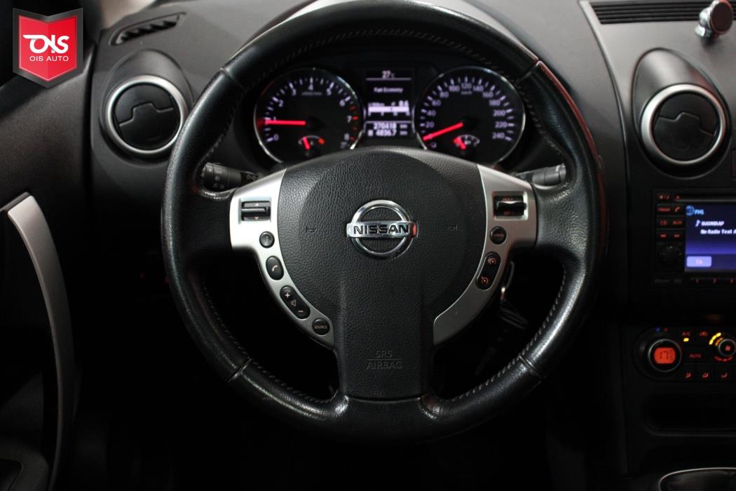 NISSAN Qashqai+2 2010