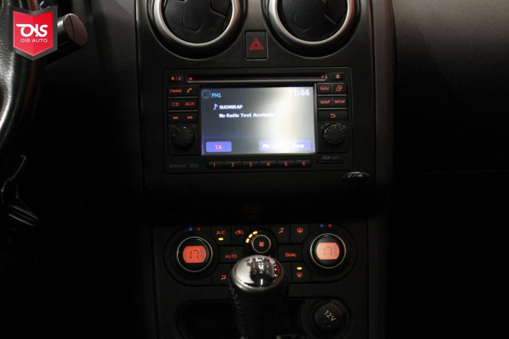 NISSAN Qashqai+2 2010