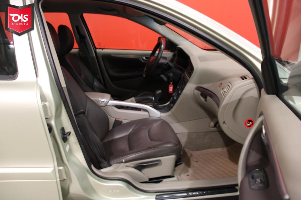 VOLVO XC70 2006