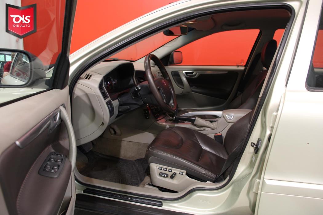 VOLVO XC70 2006