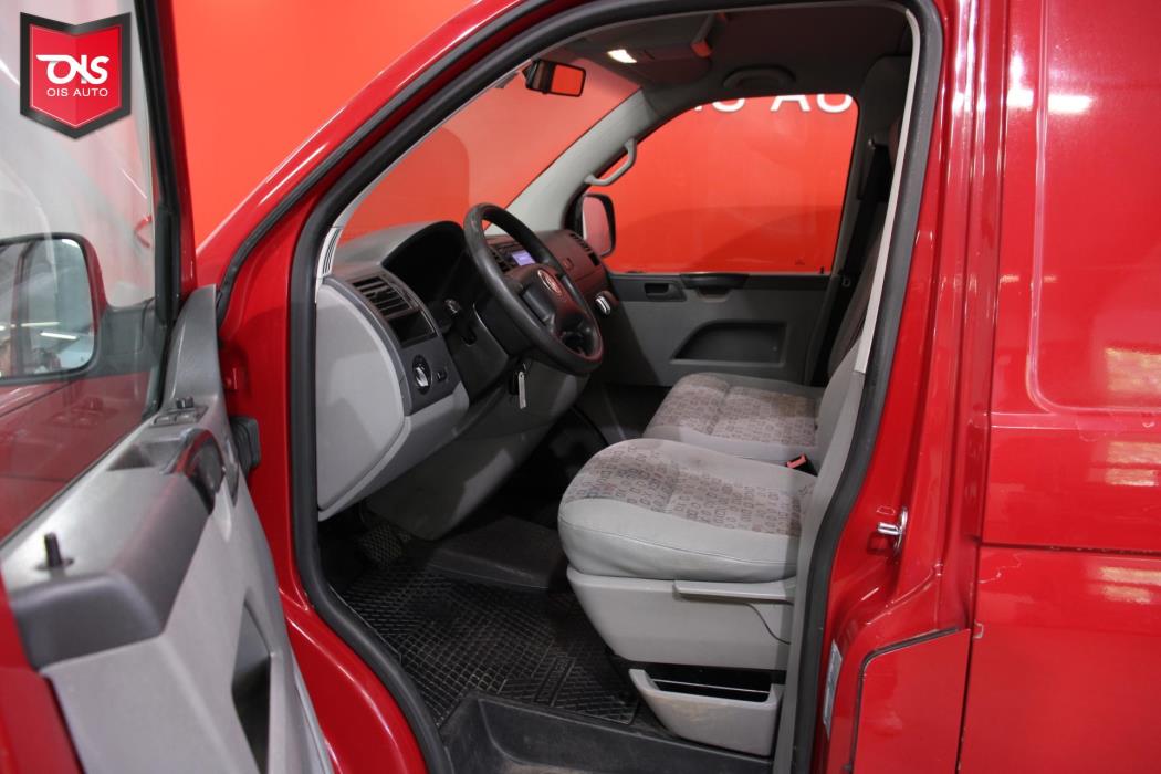 VOLKSWAGEN Transporter 2005
