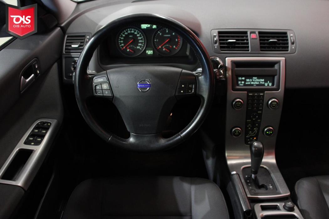 VOLVO V50 2010