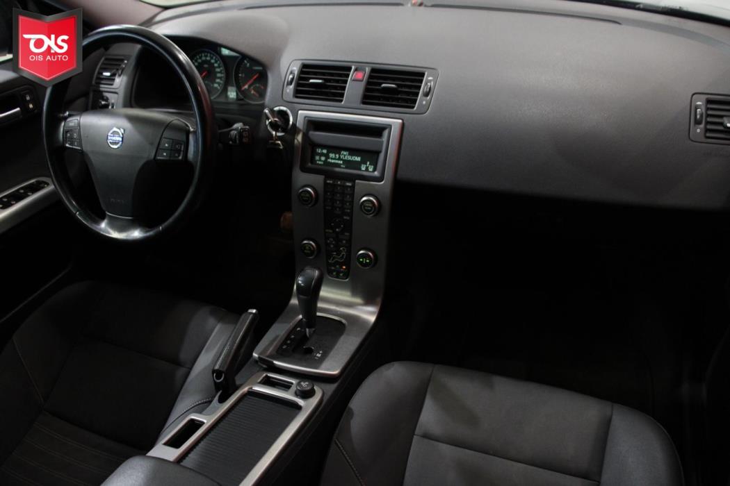VOLVO V50 2010