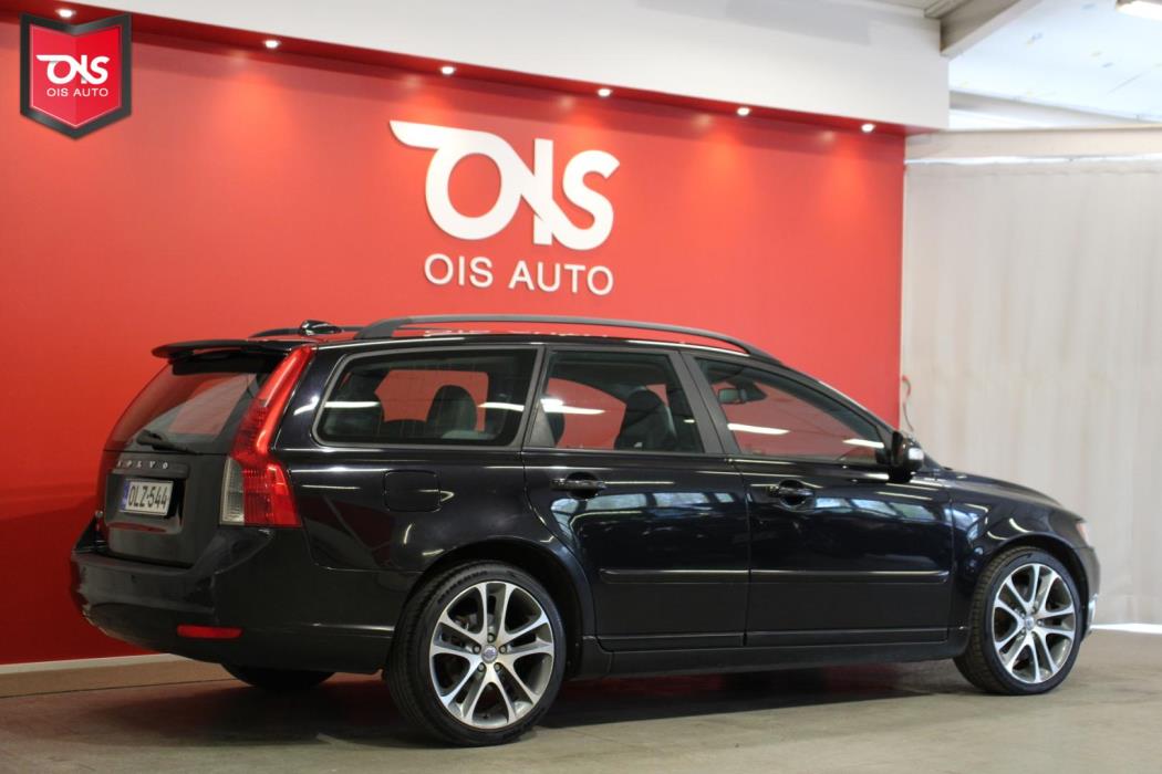 VOLVO V50 2010
