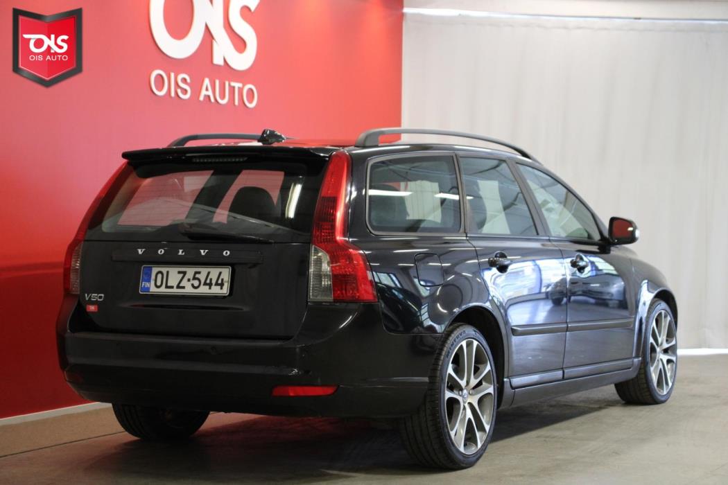 VOLVO V50 2010