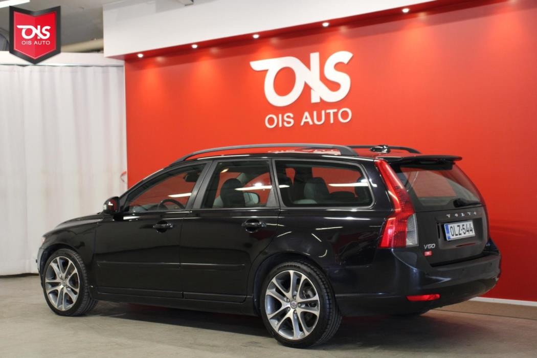 VOLVO V50 2010