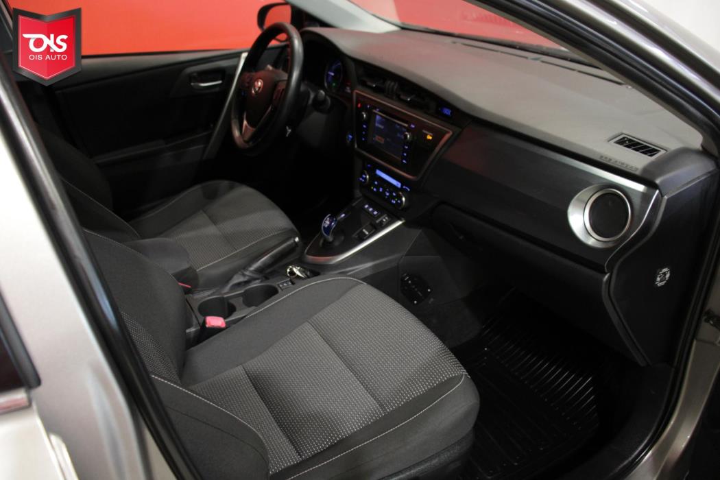TOYOTA Auris 2013