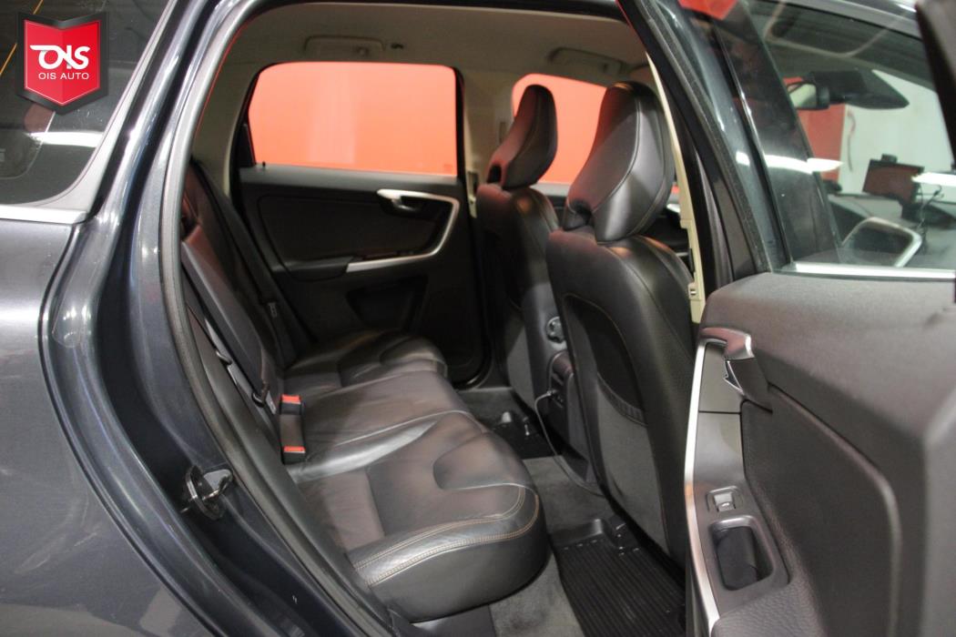 VOLVO XC60 2011