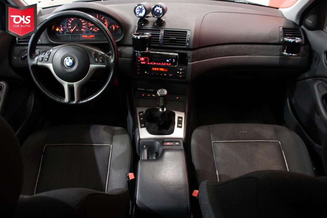 BMW 330 2003