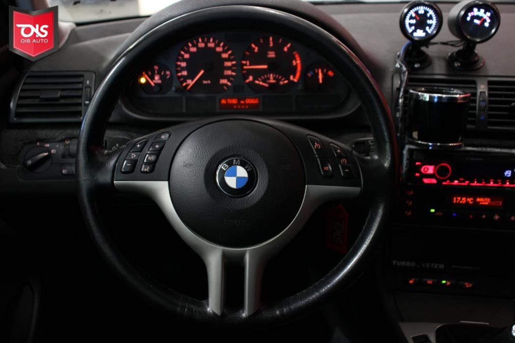 BMW 330 2003