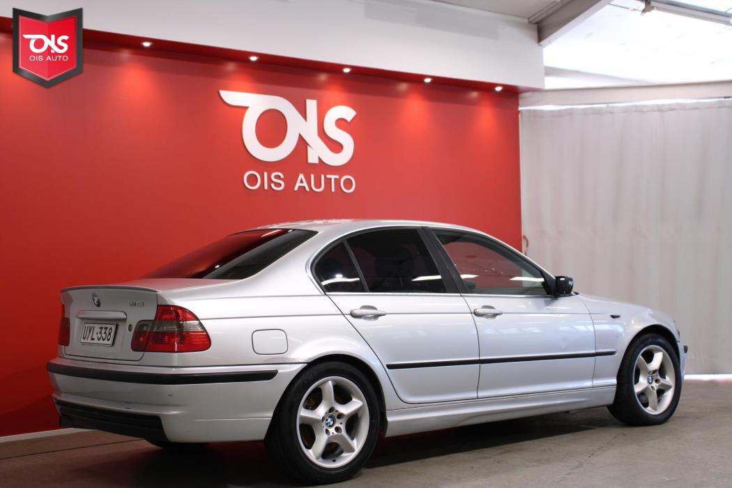 BMW 330 2003