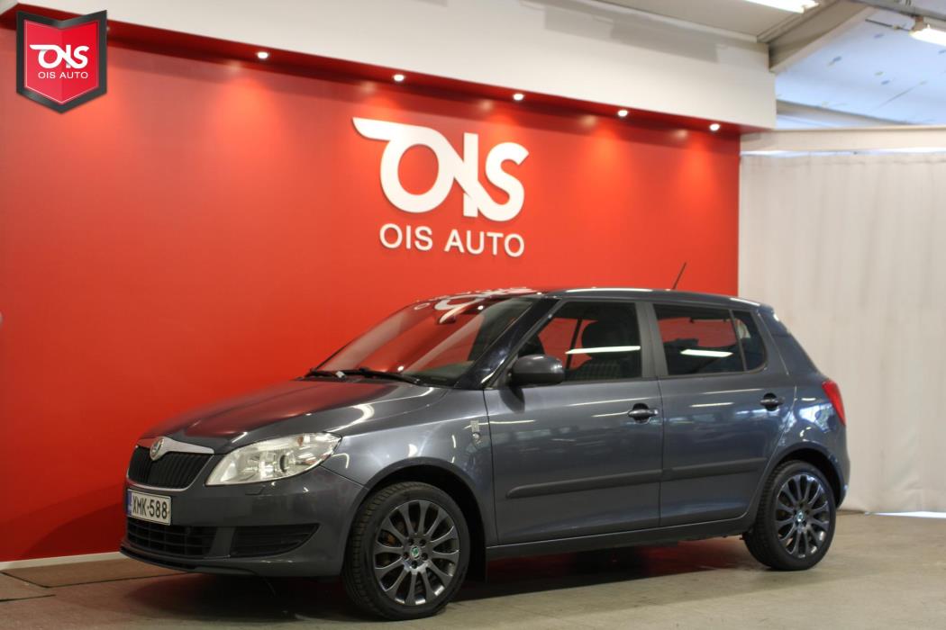 SKODA Fabia 2012