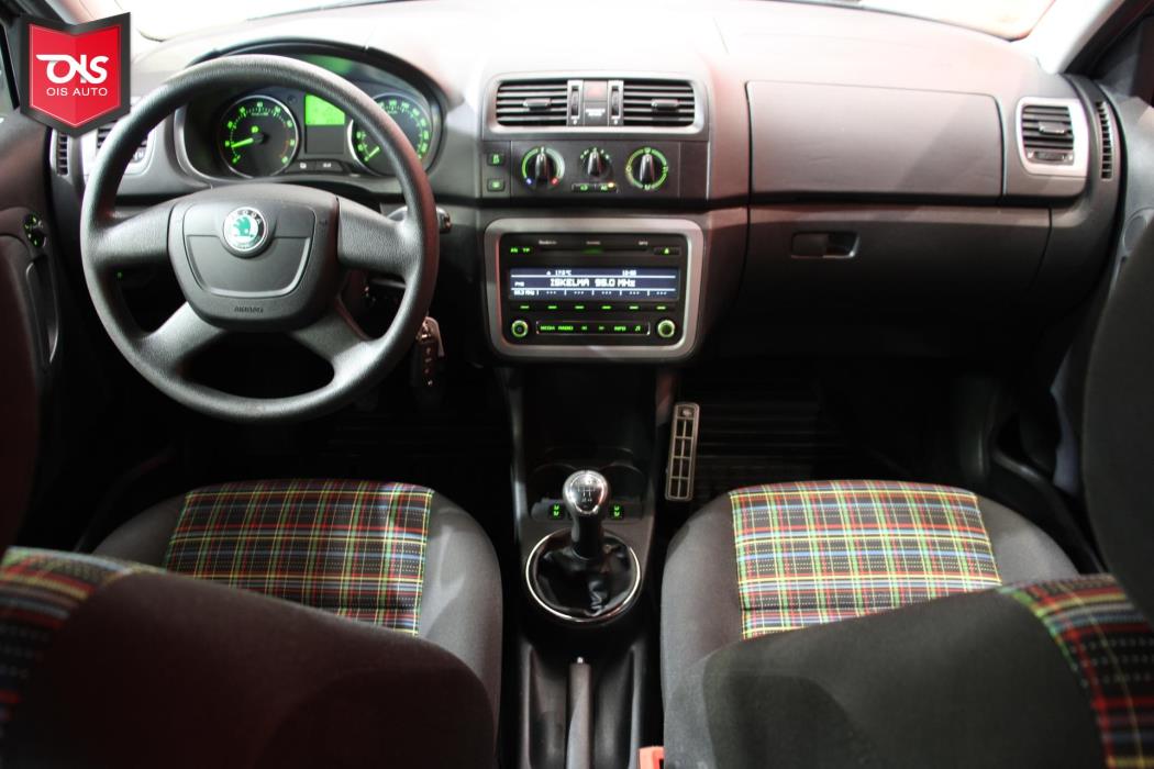 SKODA Fabia 2012