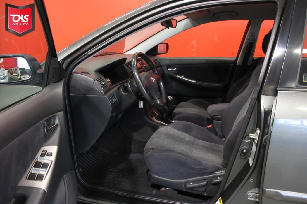 TOYOTA Corolla 2002