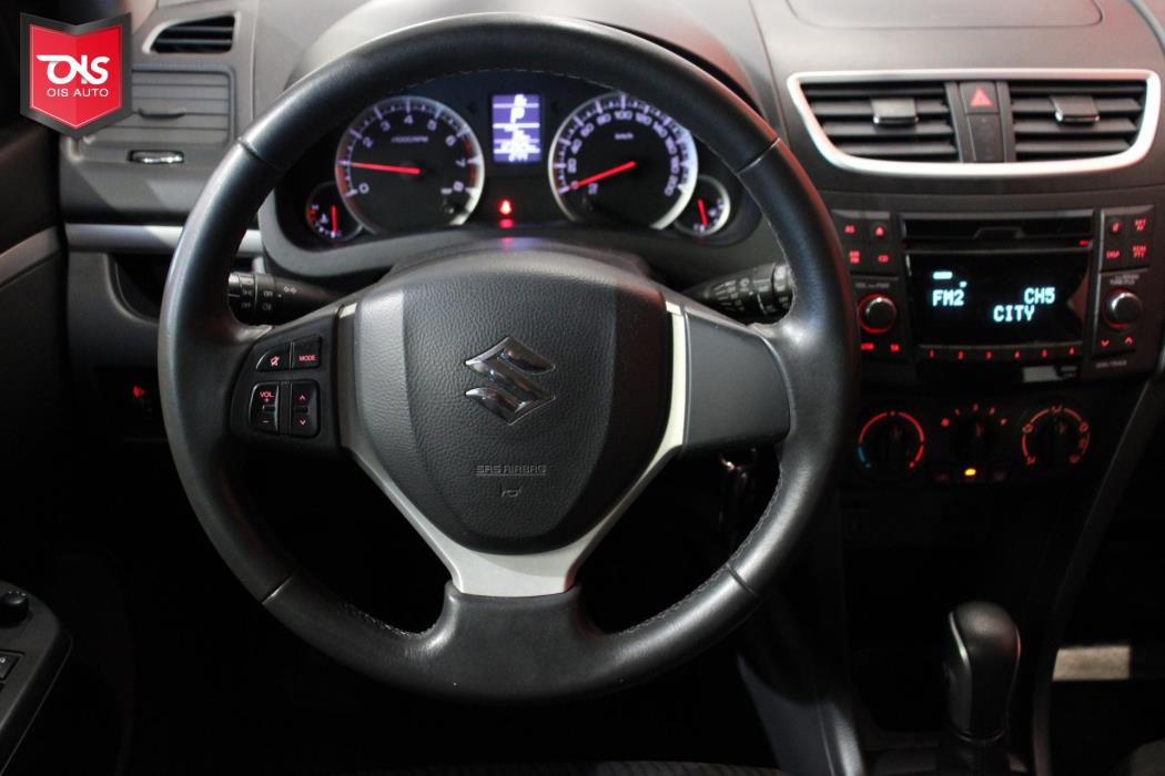 SUZUKI Swift 2013