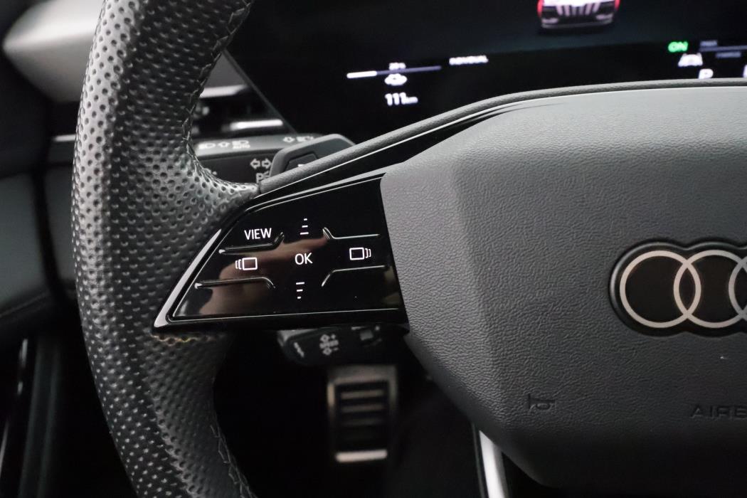 AUDI Q6 e-tron 2024