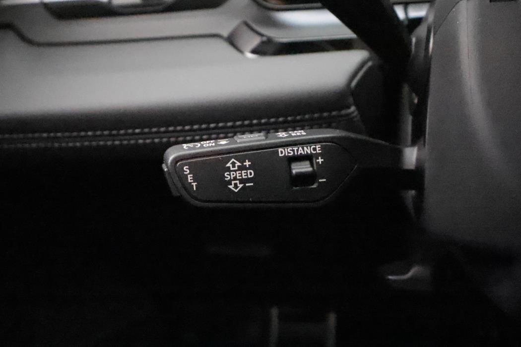 AUDI Q6 e-tron 2024