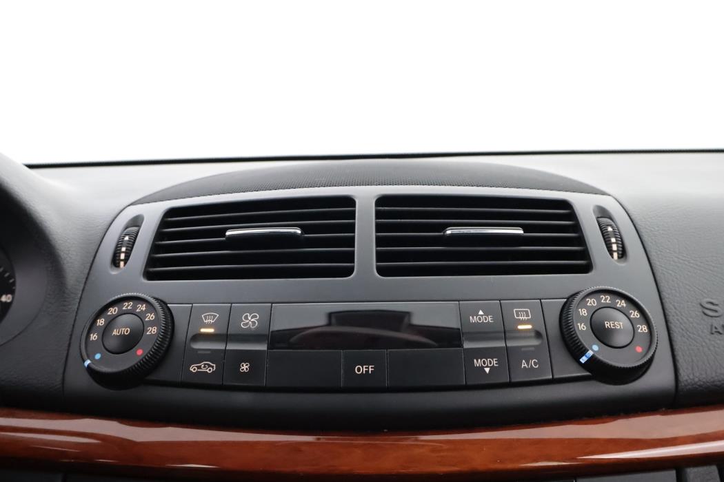 MERCEDES-BENZ E 2006
