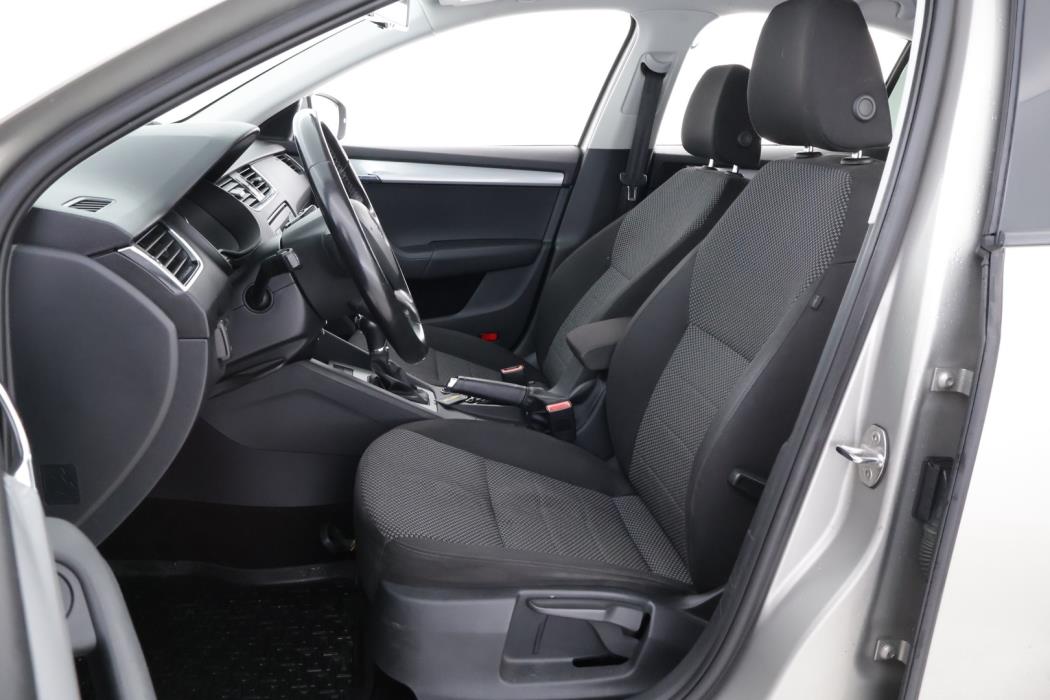 SKODA Octavia 2013
