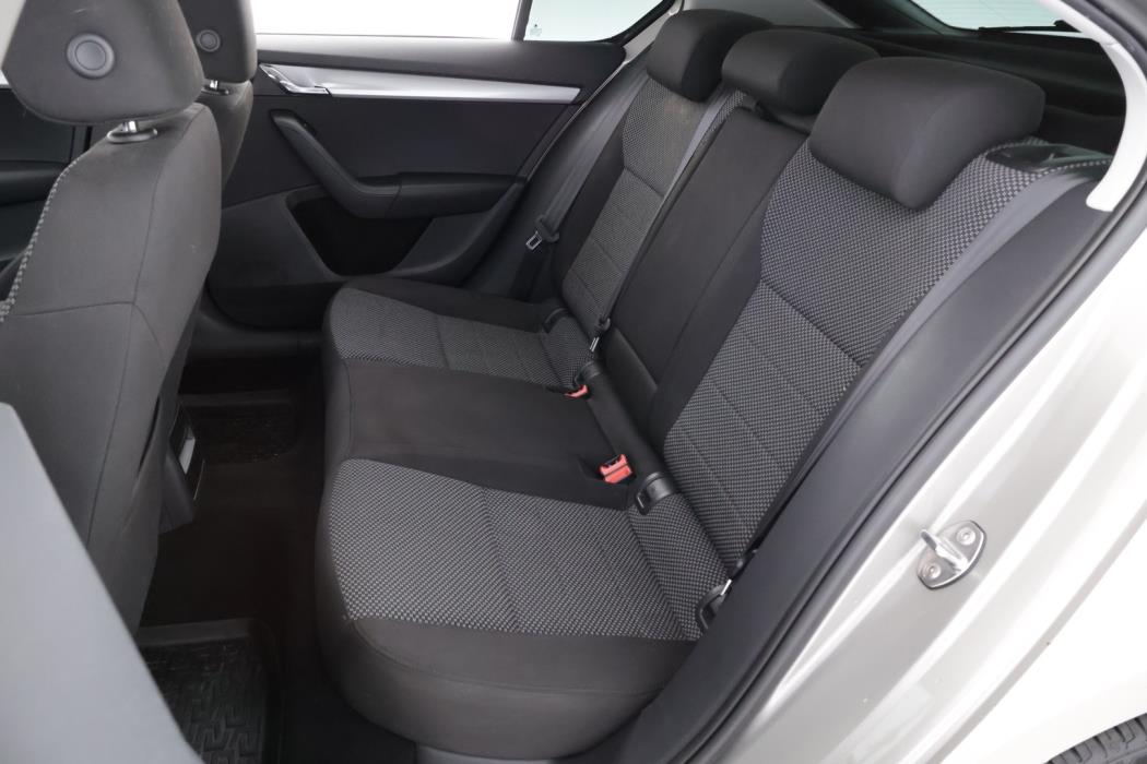 SKODA Octavia 2013