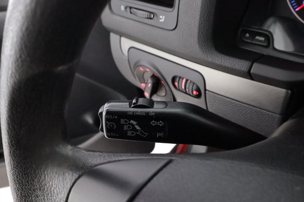 VOLKSWAGEN Golf 2006