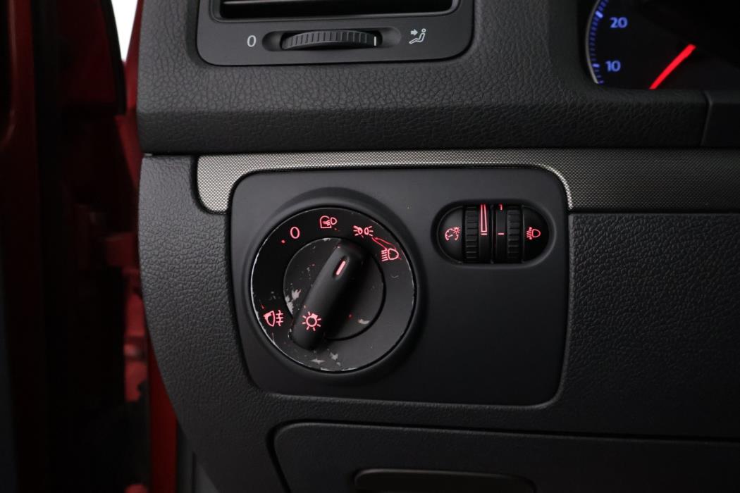VOLKSWAGEN Golf 2006