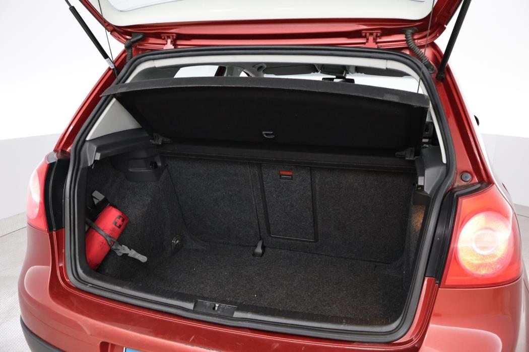 VOLKSWAGEN Golf 2006