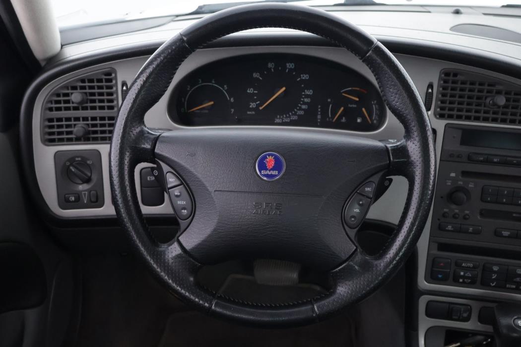 SAAB 9-5 2004