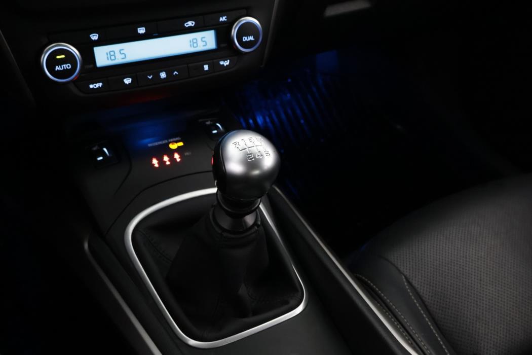 TOYOTA Avensis 2017