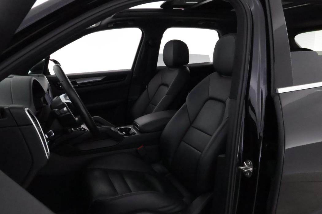 PORSCHE Cayenne 2019