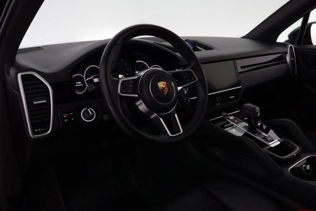 PORSCHE Cayenne 2019