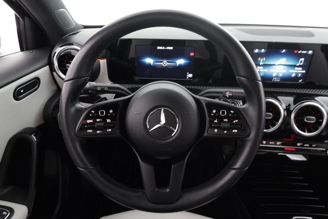 MERCEDES-BENZ A 2019
