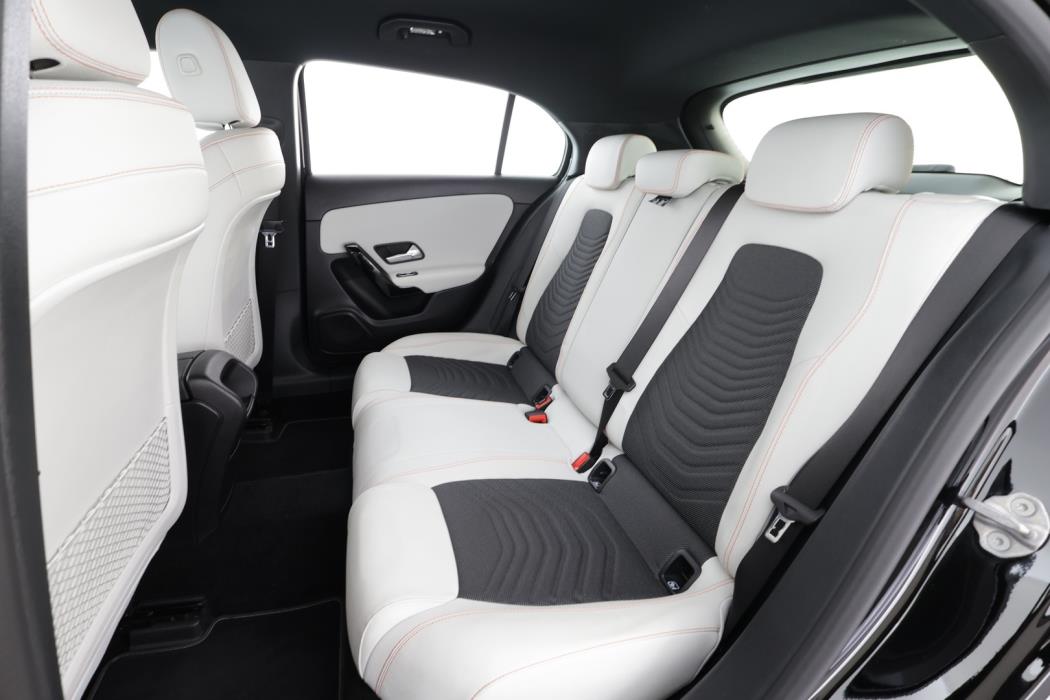 MERCEDES-BENZ A 2019