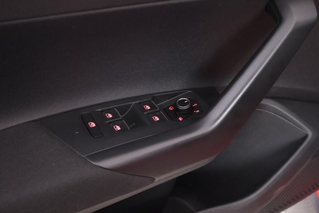 VOLKSWAGEN Polo 2019