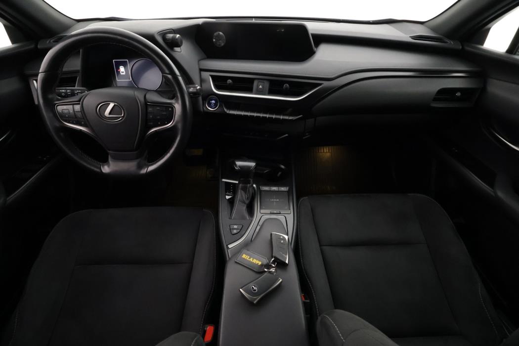 LEXUS UX 2019