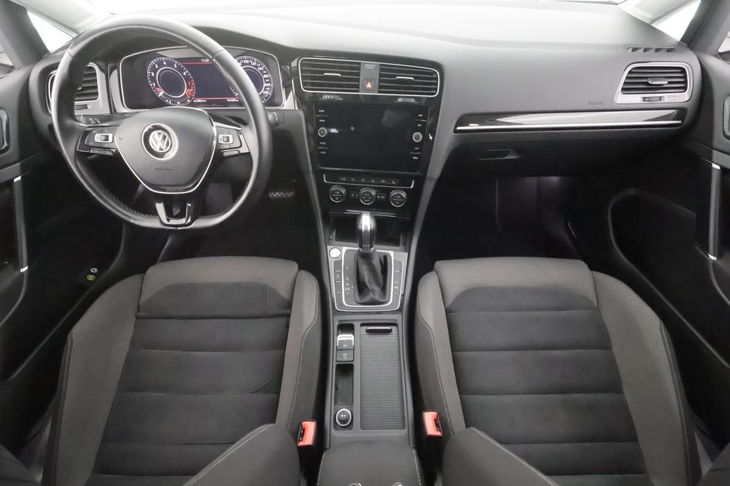VOLKSWAGEN Golf 2019