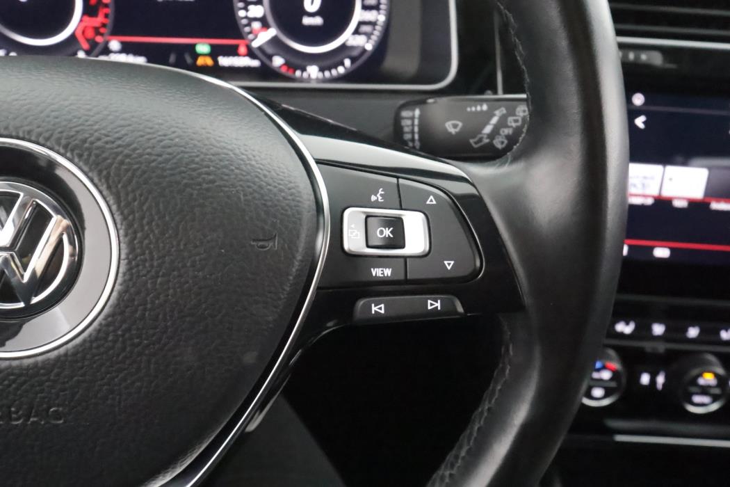 VOLKSWAGEN Golf 2019