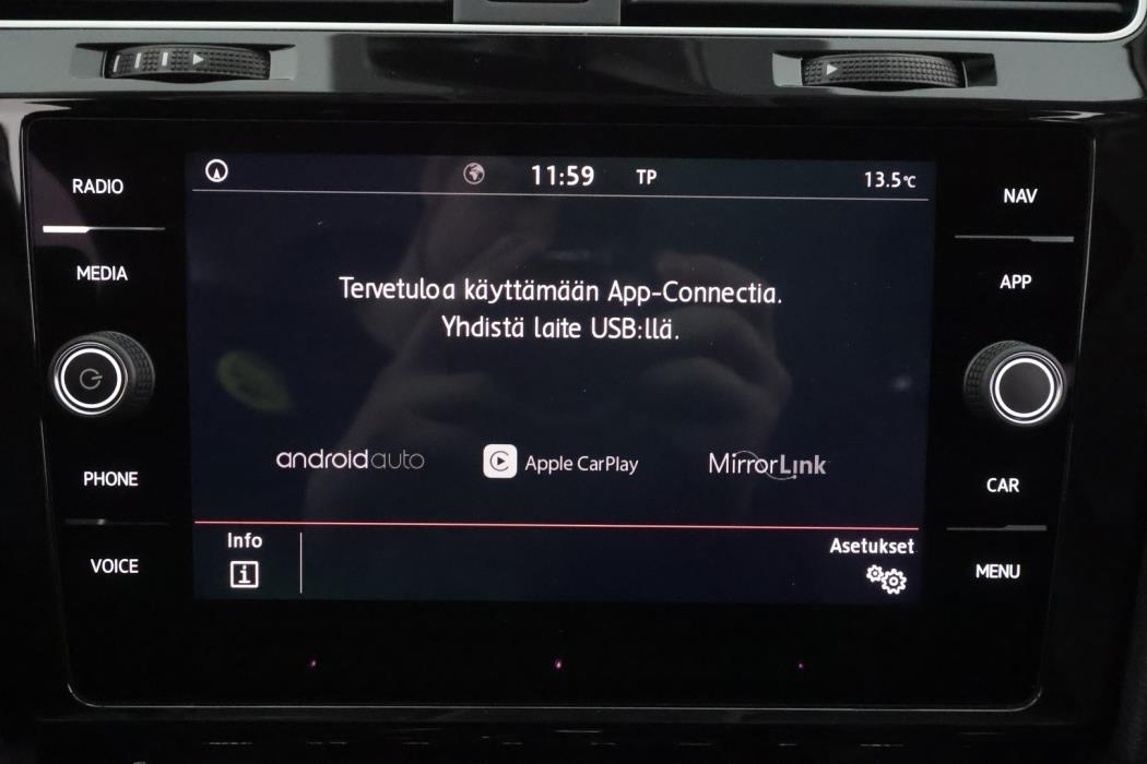 VOLKSWAGEN Golf 2019
