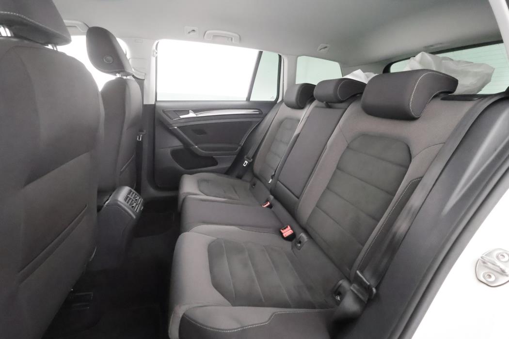 VOLKSWAGEN Golf 2019