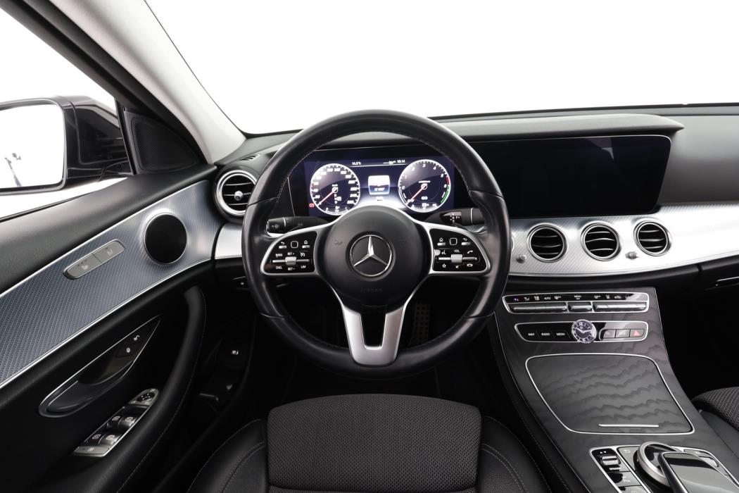 MERCEDES-BENZ E 2019