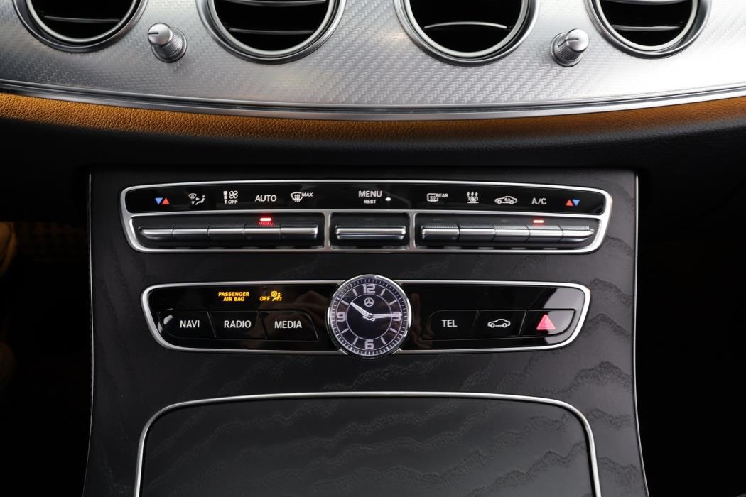 MERCEDES-BENZ E 2019