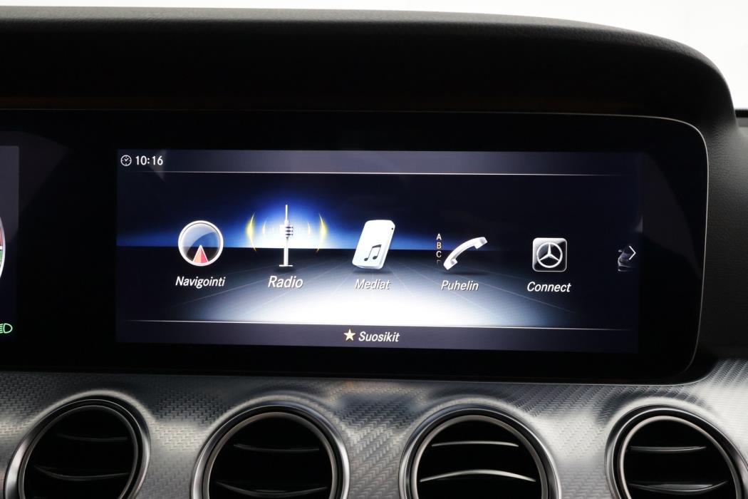 MERCEDES-BENZ E 2019