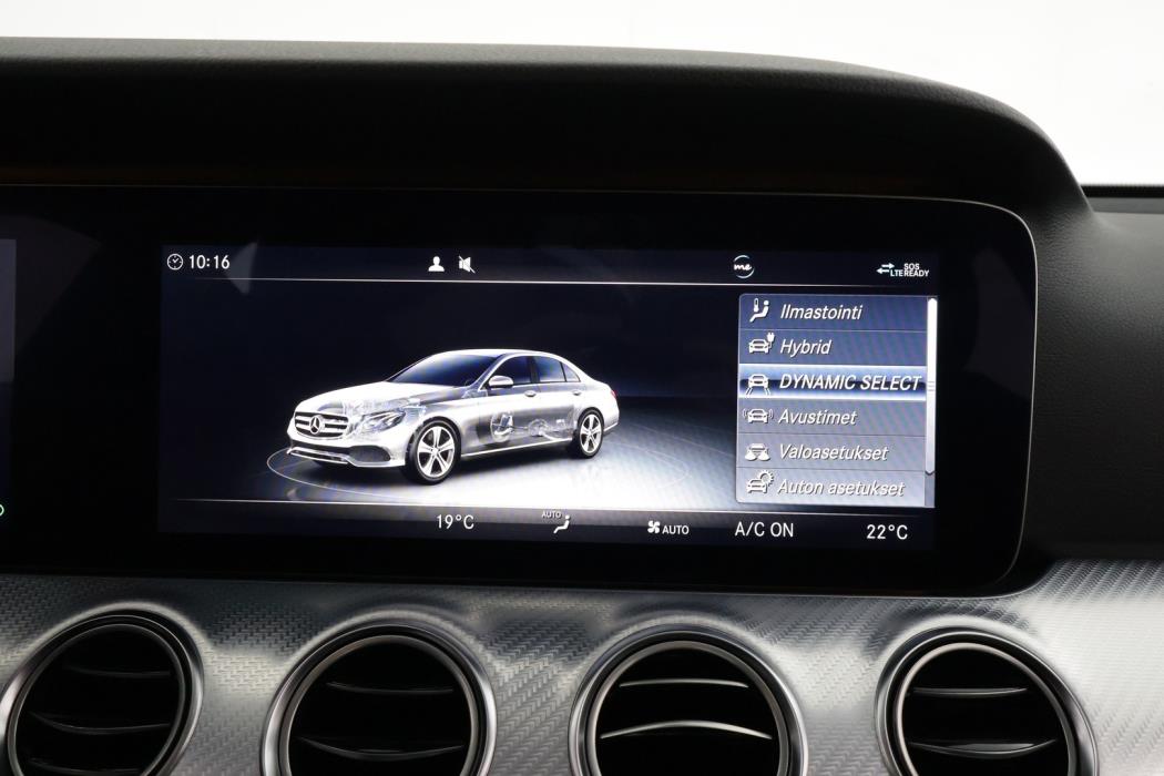 MERCEDES-BENZ E 2019