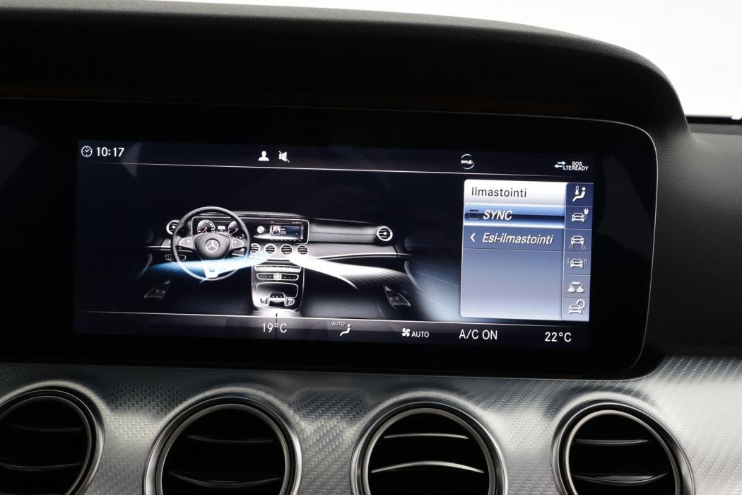 MERCEDES-BENZ E 2019