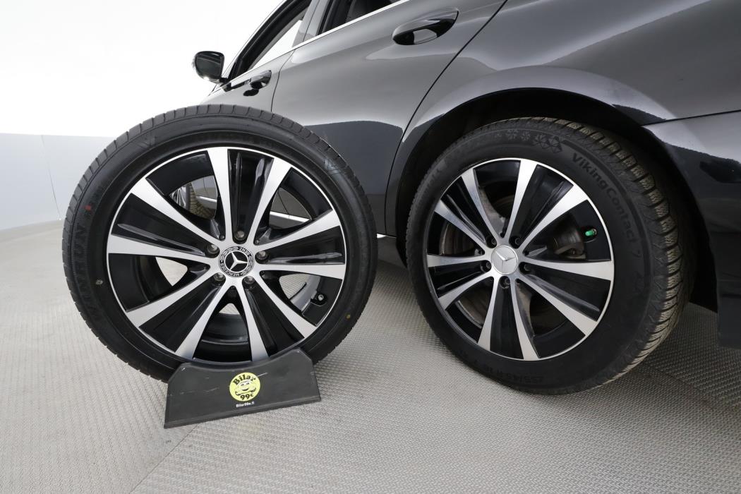 MERCEDES-BENZ E 2019